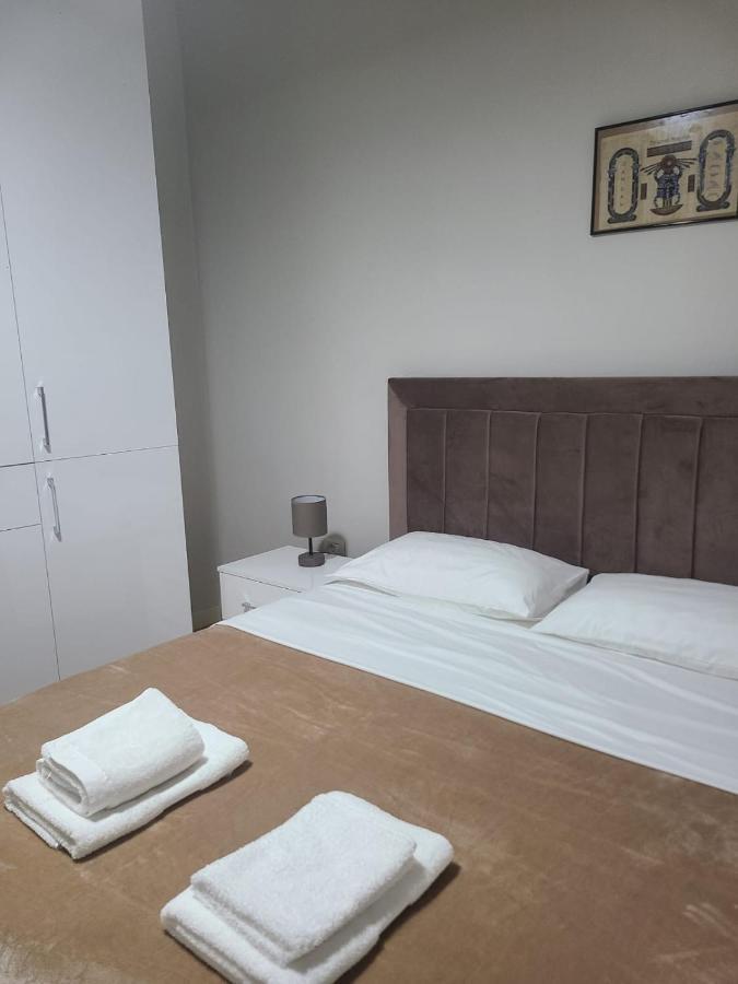 Home Inn Apartaments Tirana Eksteriør billede